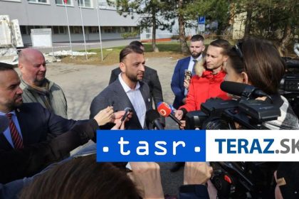 Sutaj Estok Pad strechy budovy mohol sposobit aj nedavny zemetrasenie