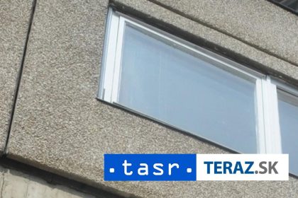 TRAGEDIA V PETRZALKE 90 ROCNA STARENKA VYPADLA Z BYTOVEHO DOMU