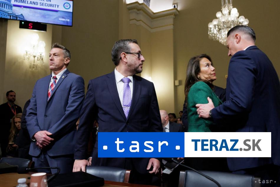 Zastupcovia imigracnych uradov v utorok svedcia pred Kongresom
