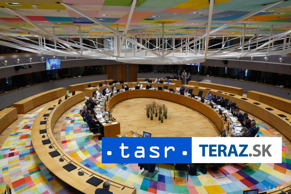 EU vyzvala na vyplatenie pozicky pre Kyjev SR a Madarsko sa nepripojili