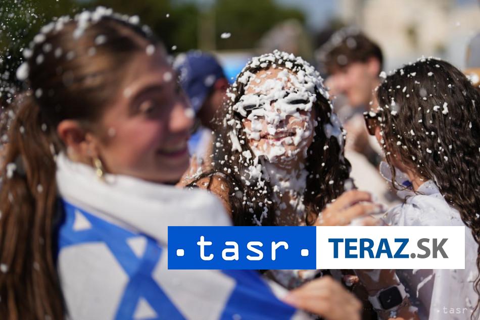 v izraeli sa konali demonstracie proti vojne niekolko osob bolo zadrzanych