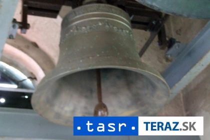 K Nadaska Na Zeleny stvrtok sa zvazovali zvony a odleteli do Rima