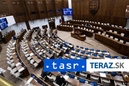 Poslanci zacali schodziu v utorok maju odhlasovat viac ako 50 bodov