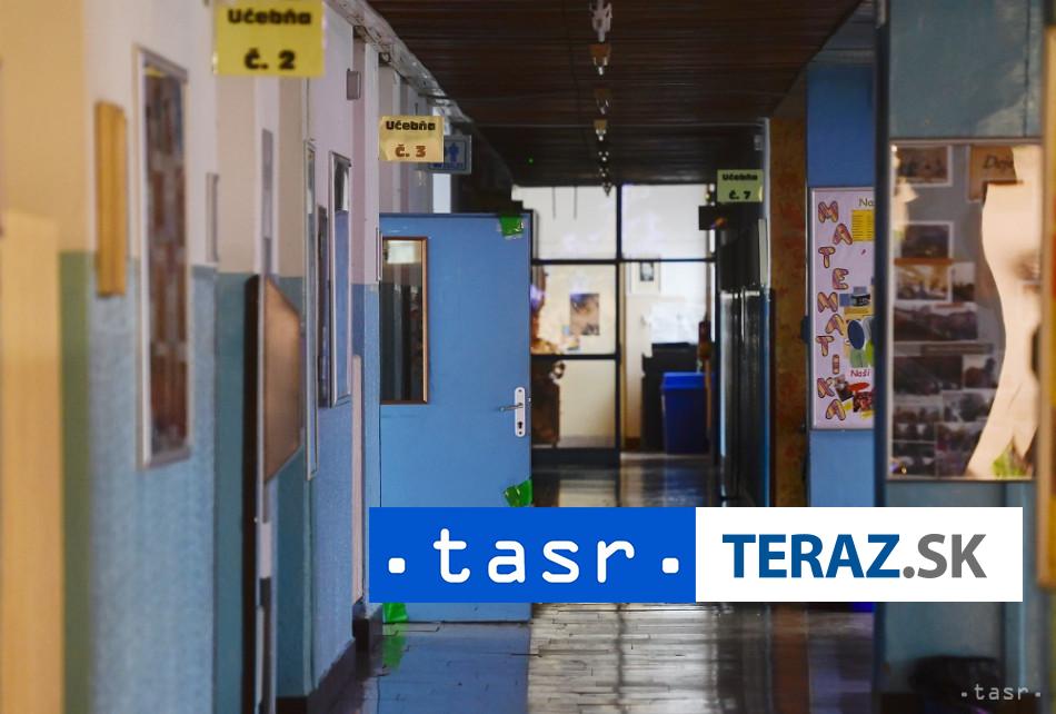 STRELBA NA SKOLE Student postrelil ucitelku a nasledne spachal samovrazdu