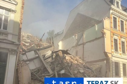 Nemecki zachranari objavili tela dvoch osob nezvestnych po pade budovy