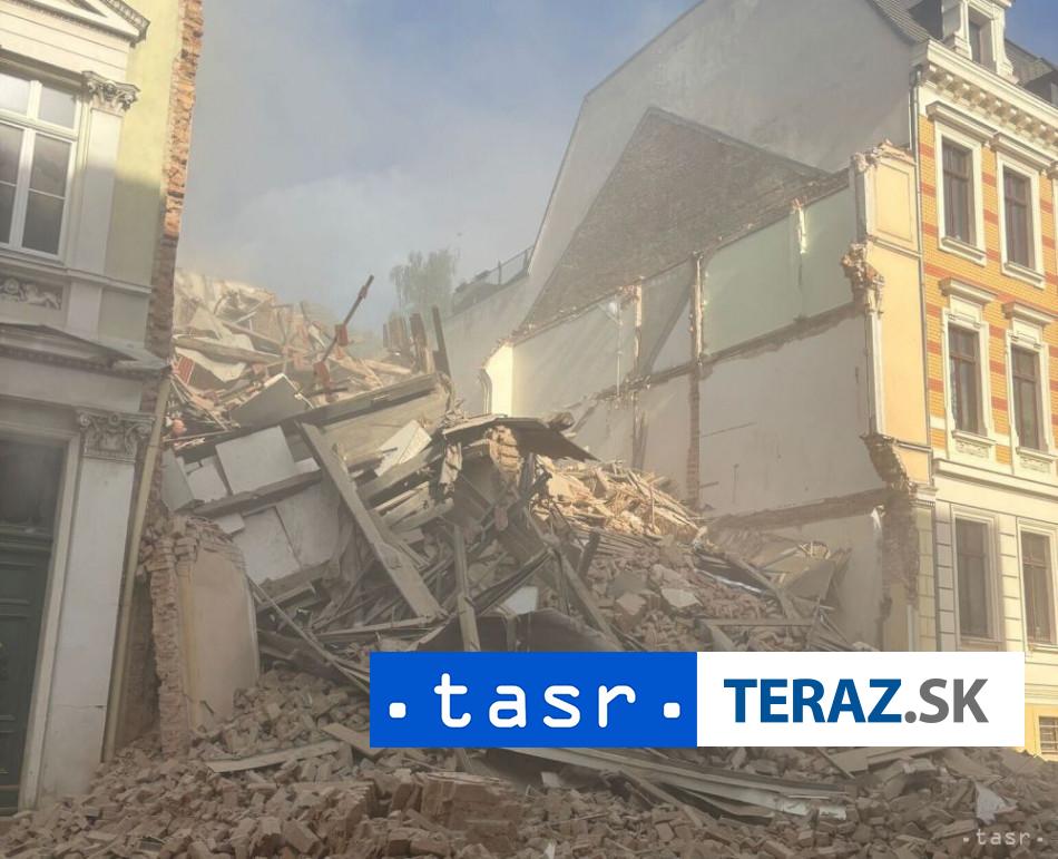 Nemecki zachranari objavili tela dvoch osob nezvestnych po pade budovy