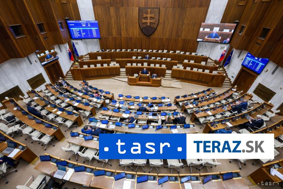 Poslanci sa na nasledujucej schodzi budu riadit novym rokovacim poriadkom