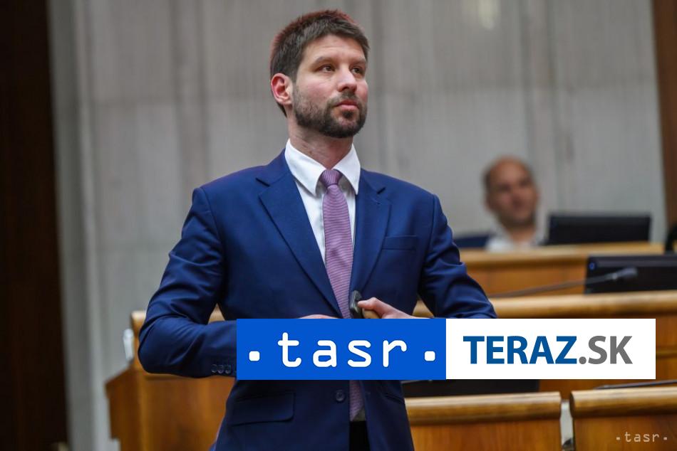 Prieskum Volby by v maji vyhralo PS nasleduje Smer SD a Republika