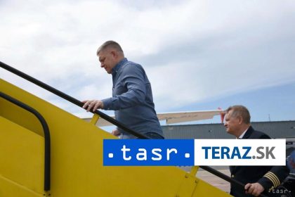 premier odcestoval na summit europskeho politickeho spolocenstva