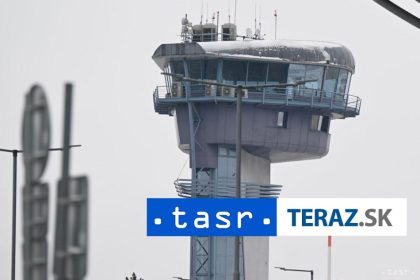 Cestujuci v problemoch Po incidente hlasia meskani a rusenie letov