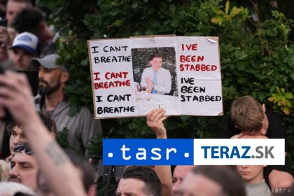 Na zhromazdeni po vrazde Henryho Nowaka v Britanii sa rozputali nasilnosti