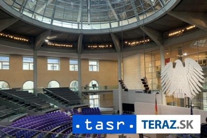 Nemecky parlament predlzil misie Bundeswehru na Balkane