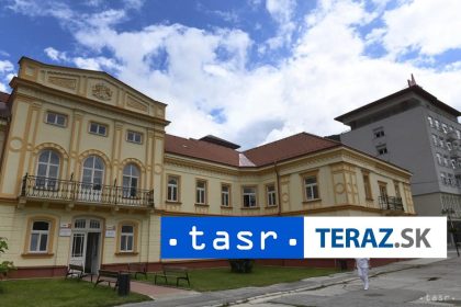 V kupelnom parku v Trencianskych Tepliciach zriadia nove osvetlenie