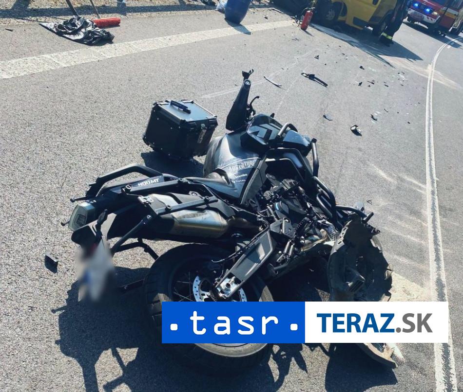ZAHYNUL MOTORKAR PRI DETVE VOSIEL DO PROTISMERU