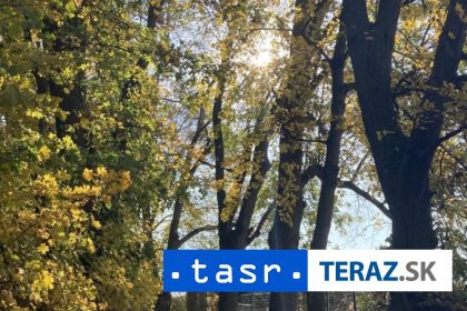 Na juhu Francuzska evakuovali 3000 ludi pre siriciace sa lesne poziare