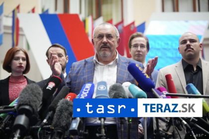 Rusky politik Nadezdin sa vzdal kandidatury hovori o tlaku z Krema