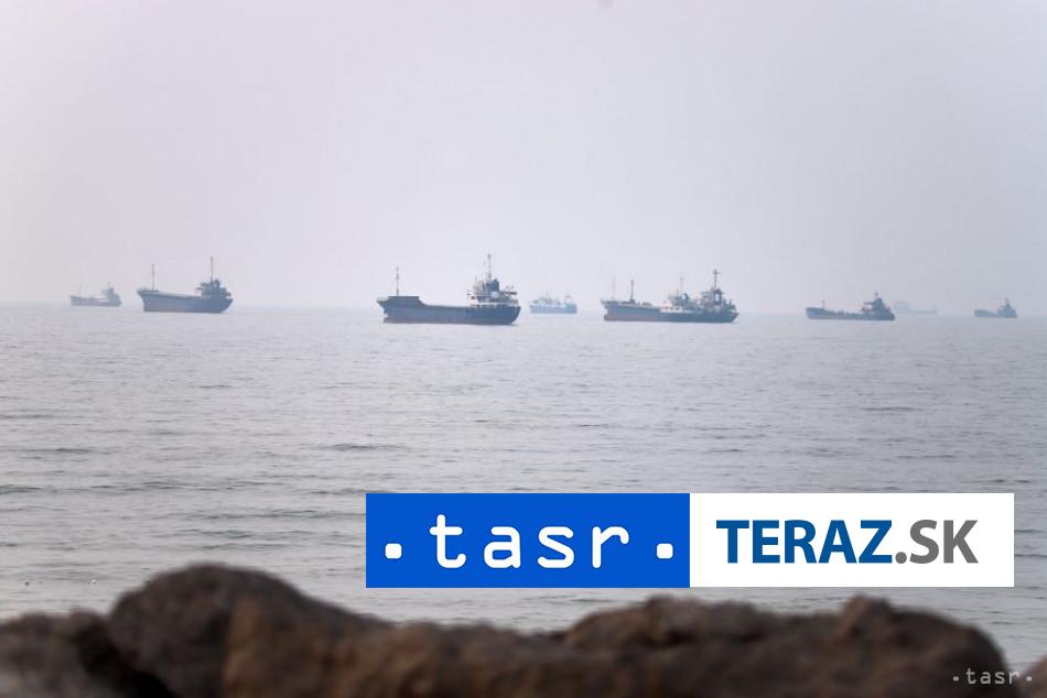 Teheran po obnoveni blokady USA hrozi zastavenim exportu ropy a plynu