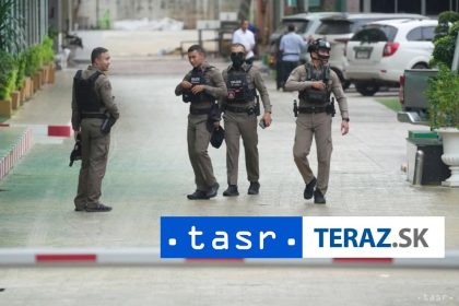 Chlapec obvineny zo strely v Thajsku sledoval nasilny obsah na internete
