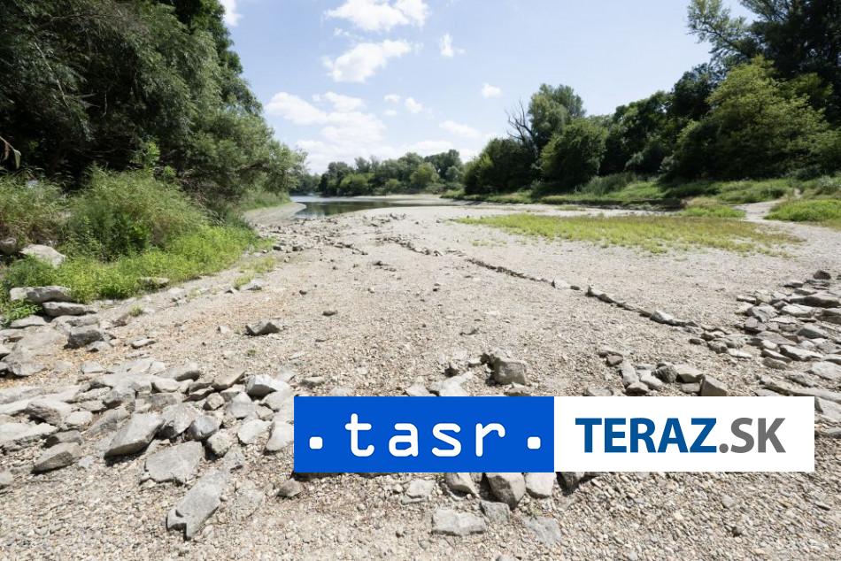 EXTREMNE SUCHO postihuje vyse polovicu Slovenska