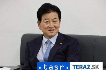 Juhokorejsky prezident vyzval na rokovania s KLR o mierovej dohode