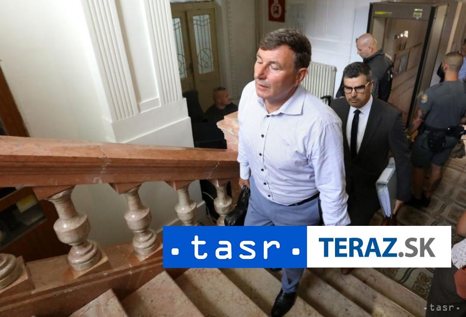 Oistec pokraoval vpoveou obalovanho bvalho fa FS Frantika I