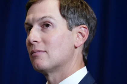 Dmitrijev pricestuje do Spojených štátov na rozhovory s Witkoffom a Kushnerom