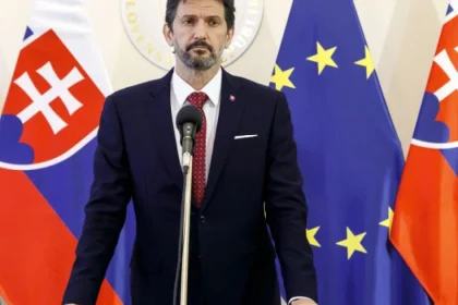 Kaliňák odmieta konflikt záujmov pri vojenských zákazkách