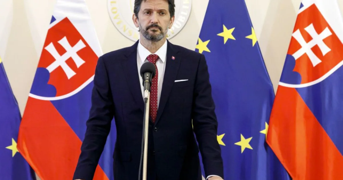 Kaliňák odmieta konflikt záujmov pri vojenských zákazkách