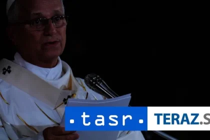 Pápež žiada mierové rozhovory pre Ukrajinu