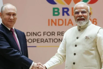 Putin a Módí rokovali pred samitom BRICS