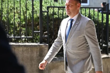 Reakcie koalície na odvolanie T. Tarabu z funkcie