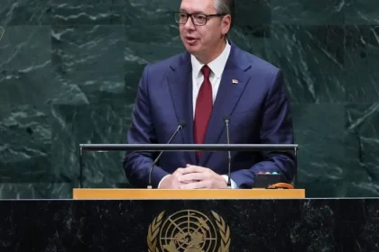 Vučič odstúpil z funkcie prezidenta, chce sa vrátiť ako predseda vlády