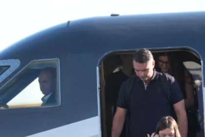Bolsonaro s rodinou pristál na letisku v USA