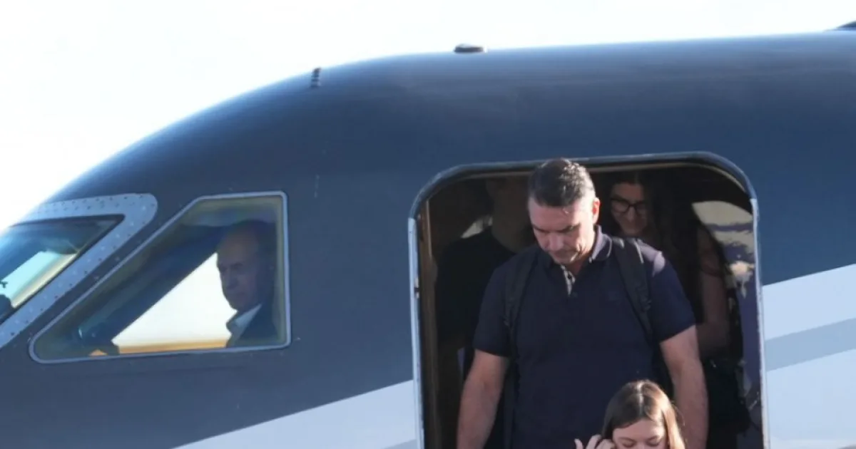 Bolsonaro s rodinou pristál na letisku v USA
