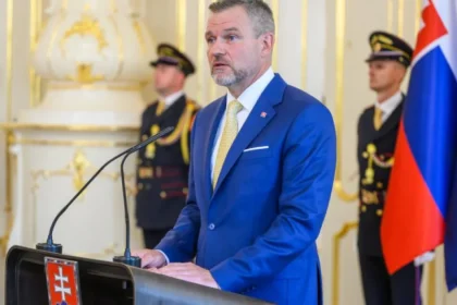 Na samite prezidentov V4 na Slovensku sa zúčastní aj von der Leyenová
