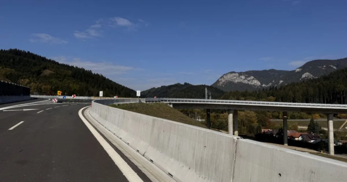 Novým úsekom diaľnice D1 pri Hubovej sa zrýchli doprava