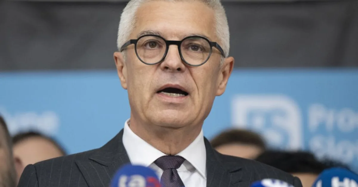 Opozícia kritizuje Blanára za cestu do Moskvy