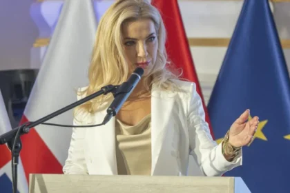 Premiér navrhol Šimkovičovú na post podpredsedníčky vlády