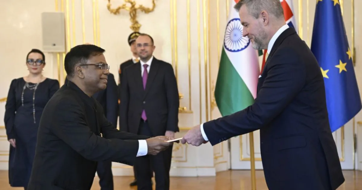 Prezident SR prijal poverovacie listiny od štyroch zahraničných veľvyslancov
