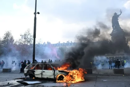Protesty vo Francúzsku: Nemecko vyzýva na opatrnosť pri cestách