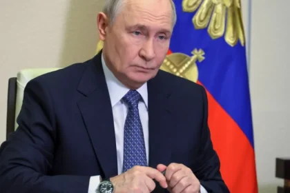 Putin: Rozhovory o ukončení vojny sa musia zaoberať európskou bezpečnosťou