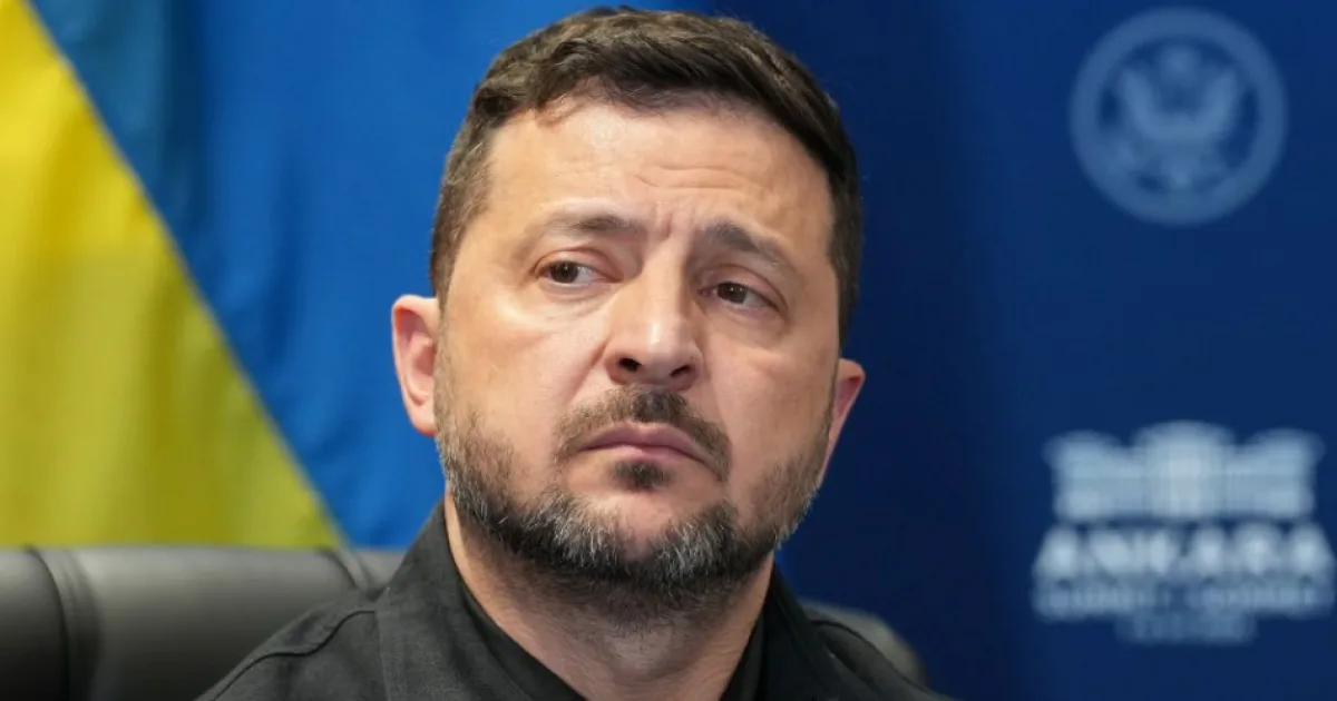 Ruská raketa zasiahla elektráreň v Kyjeve, uviedol Zelenskyj