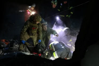 Rusko zaútočilo na Záporožie navádzanými bombami, medzi obeťami sú deti