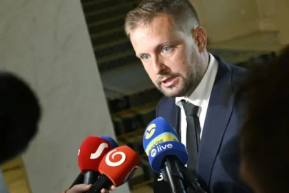 Šaško: Vláda zabezpečila investície na výstavbu nemocníc