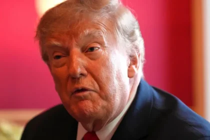 Trump: Ceny energií zvyšujú útoky Ukrajiny na Rusko, nie vojna s Iránom