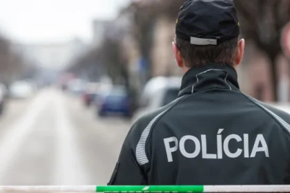 V Bratislave našli telo muža bez známok života, polícia vyšetruje okolnosti