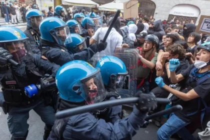 V Miláne prerástli protesty proti drahote do násilia